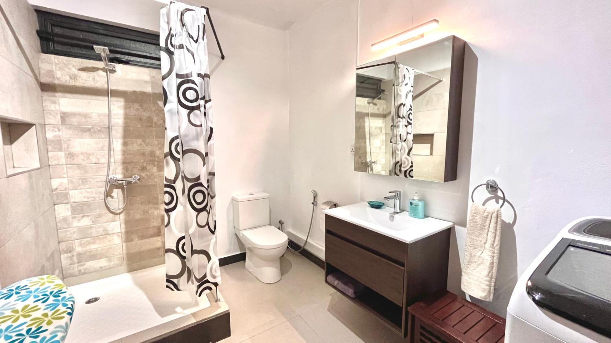 Ebony Apartment & Studio Ла-Голет Экстерьер фото
