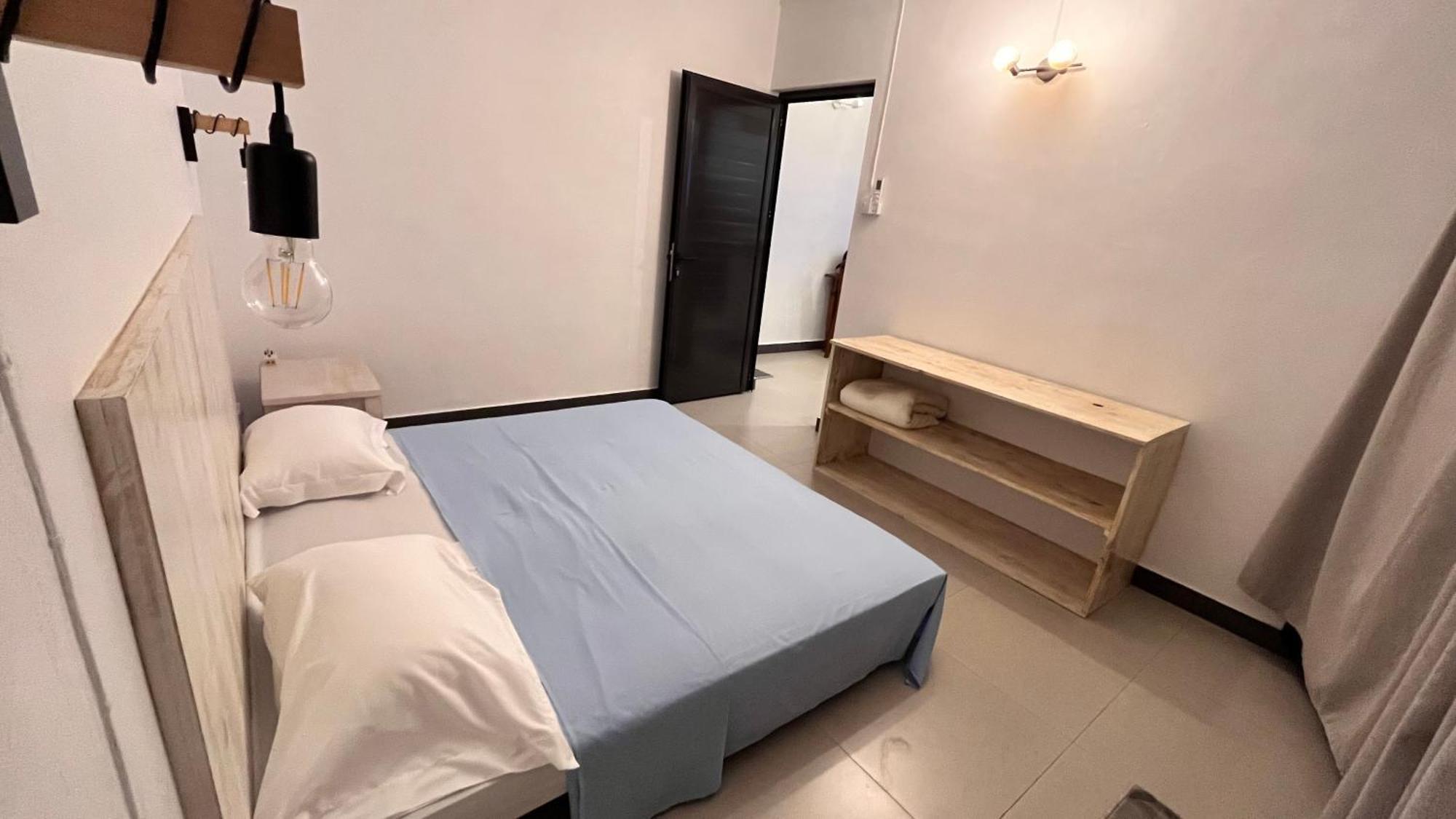 Ebony Apartment & Studio Ла-Голет Экстерьер фото